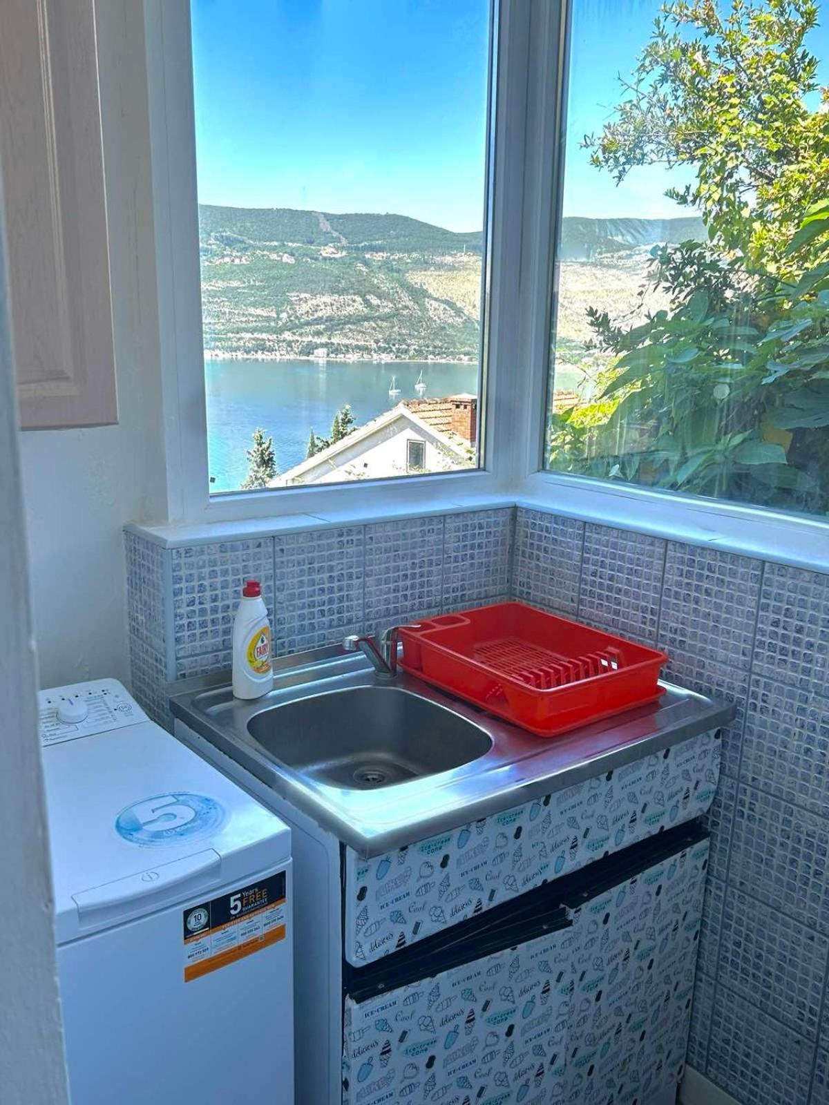 Apartments Maya Herceg Novi Dış mekan fotoğraf
